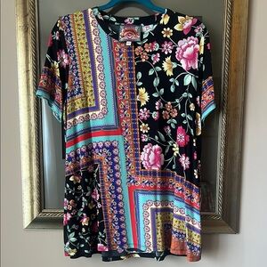 Johnny Was Lookout Favorite Crew Neck Swing Tee Top Medium